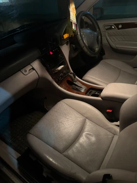 Mercedes-Benz 200, снимка 5 - Автомобили и джипове - 53612586