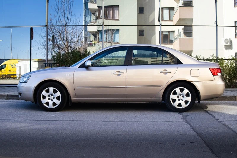 Hyundai Sonata 2.0 CDTI, снимка 10 - Автомобили и джипове - 47166304