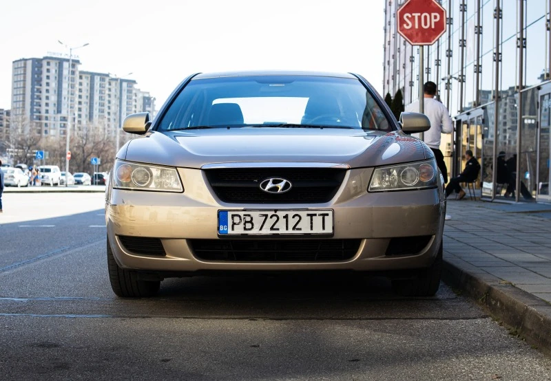 Hyundai Sonata 2.0 CDTI, снимка 2 - Автомобили и джипове - 47166304