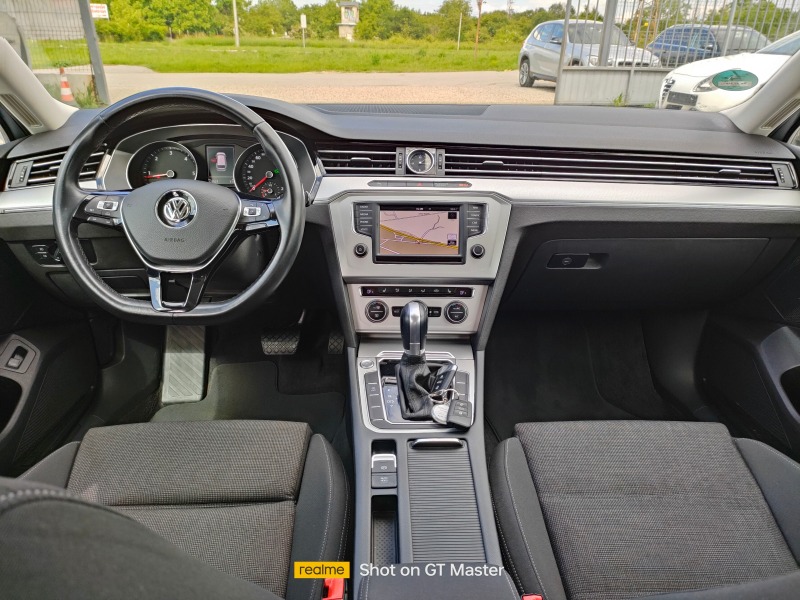 VW Passat 2.0TDI-BMT-LED, снимка 11 - Автомобили и джипове - 45769320