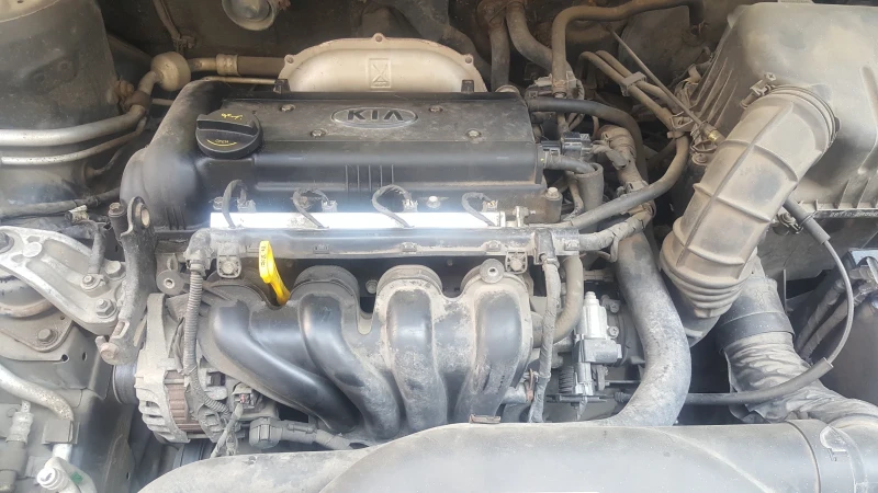 Kia Ceed, снимка 4 - Автомобили и джипове - 47009912