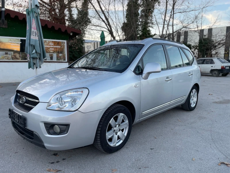 Kia Carens 2.0 Бензин, снимка 2 - Автомобили и джипове - 48394467