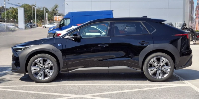 Subaru Solterra 4E-xperiance+ , снимка 9 - Автомобили и джипове - 51583139