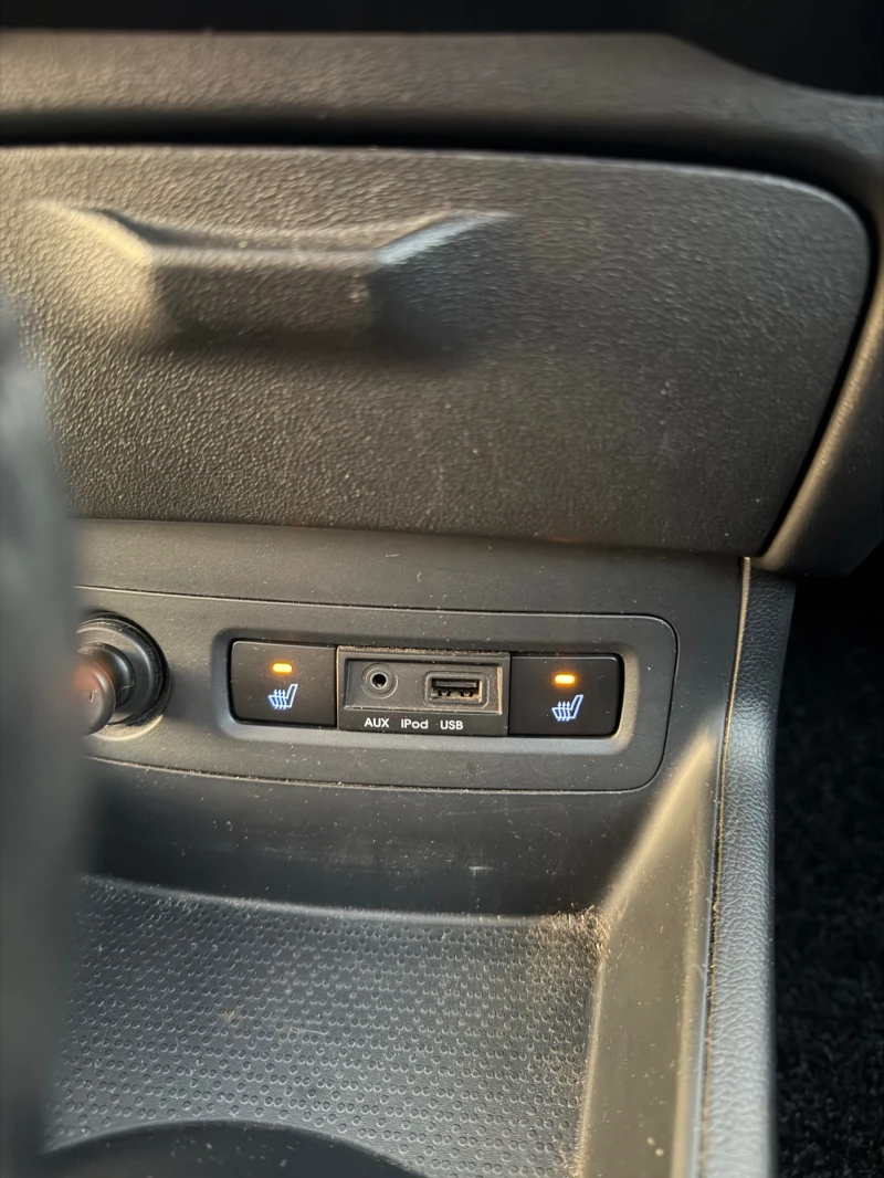 Hyundai I20 1.3 бензин/Автоматик, снимка 9 - Автомобили и джипове - 52713310