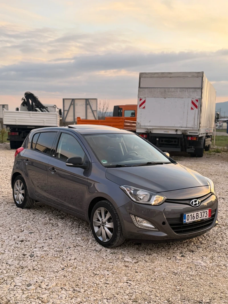 Hyundai I20 1.3 бензин/Автоматик, снимка 3 - Автомобили и джипове - 52713310