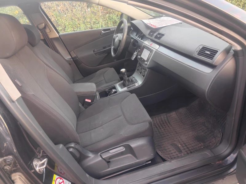 VW Passat 1.9tdi НАВИ 6ск, снимка 10 - Автомобили и джипове - 52829016