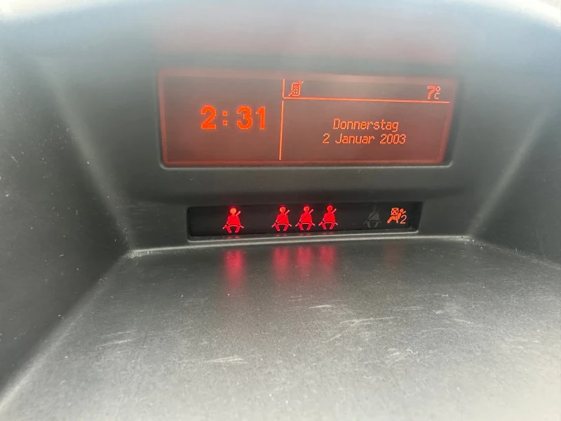Peugeot 207 OUTDOOR* KOJA* PANORAMA* , снимка 15 - Автомобили и джипове - 53107831