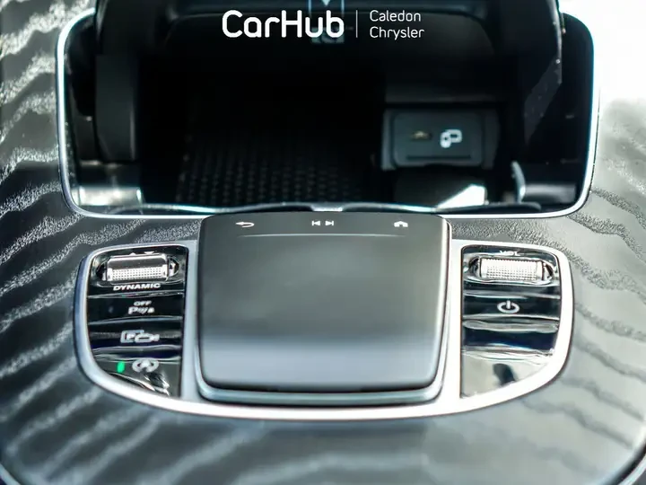 Mercedes-Benz E 350 4Matic/ПАНОРАМА/Blind Spot/CARFAX, снимка 14 - Автомобили и джипове - 55081832