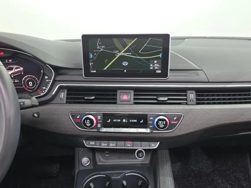 Audi A4 40 Tfsi Premium, снимка 14 - Автомобили и джипове - 55389972