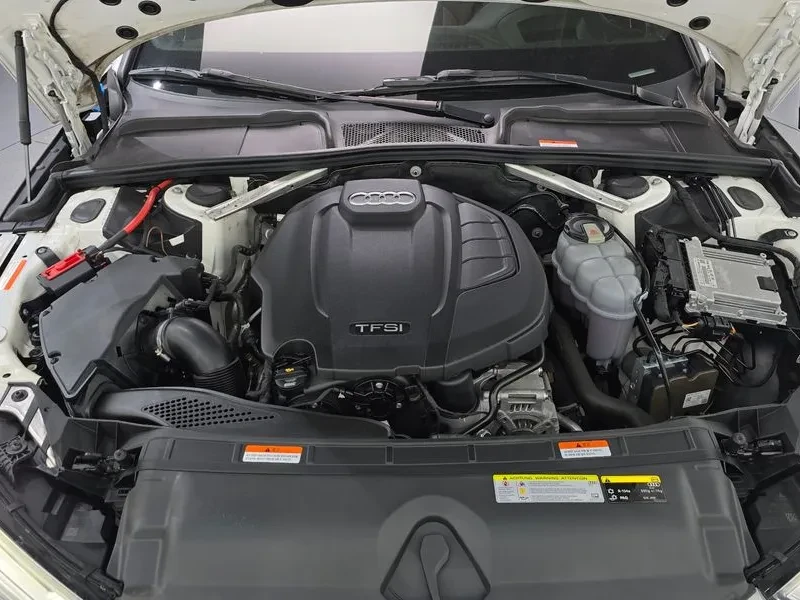 Audi A4 40 Tfsi Premium, снимка 6 - Автомобили и джипове - 55389972
