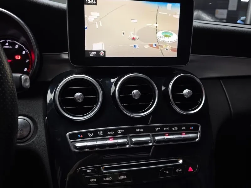 Mercedes-Benz C 200 W205 Avantgarde, снимка 14 - Автомобили и джипове - 55830029