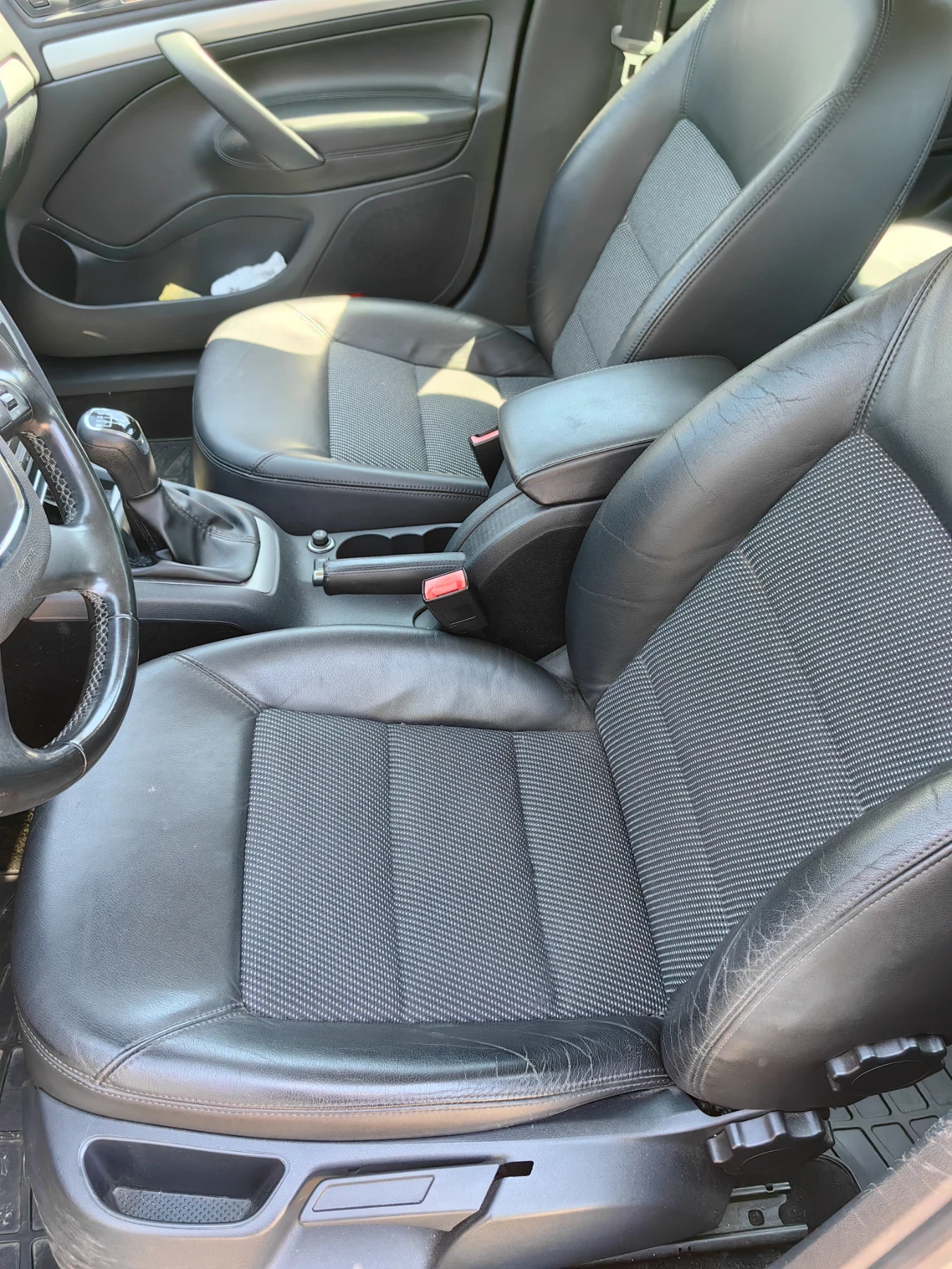 Skoda Octavia Комби 1.6 TDI - изображение 7