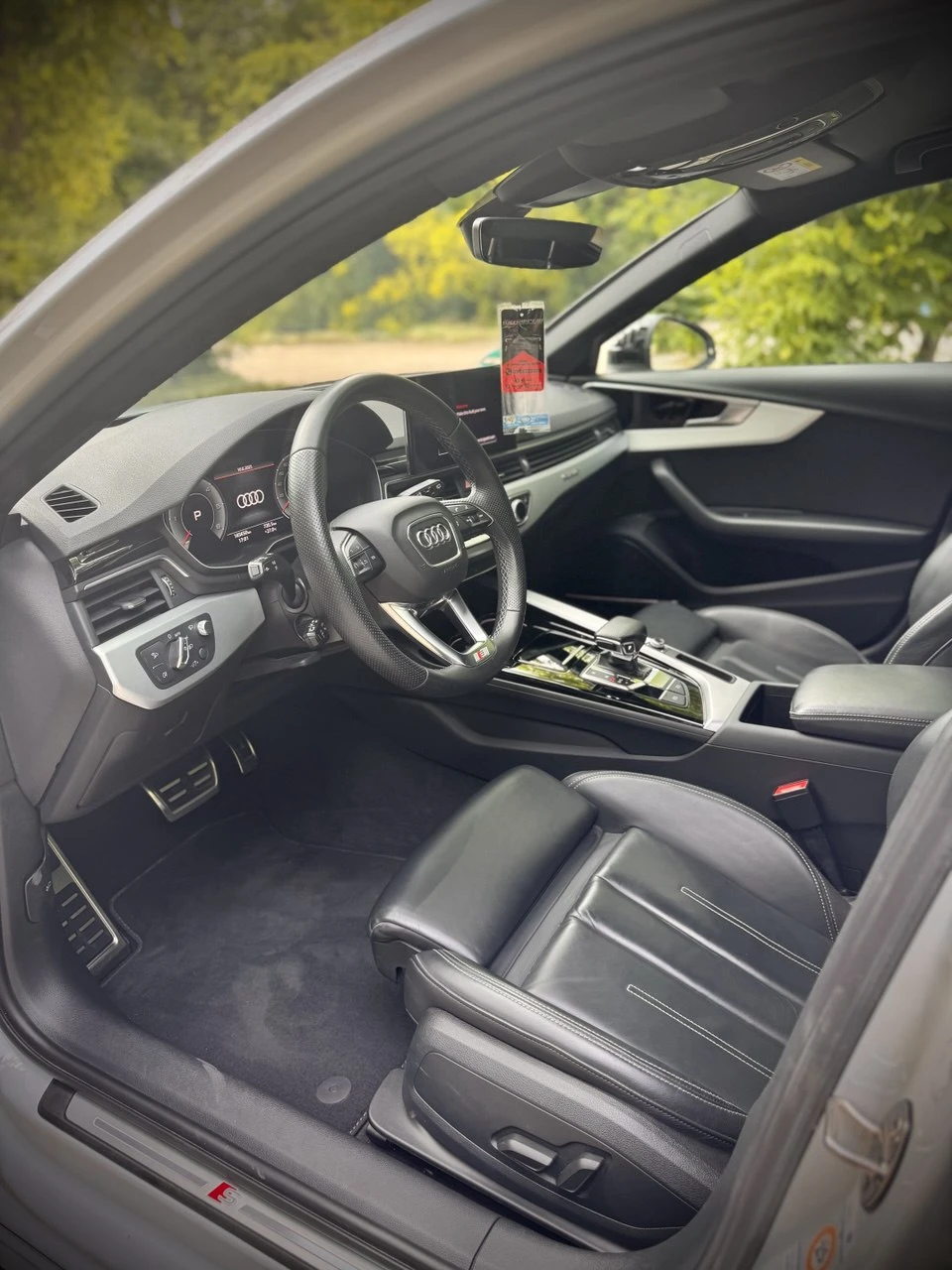 Audi A4 50 TDI S line quattro - изображение 9