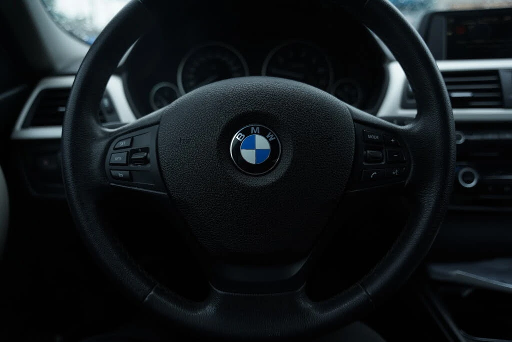 BMW 320 XDRIVE/КРАЙНА ЦЕНА ДО БЪЛГАРИЯ!!! - изображение 6