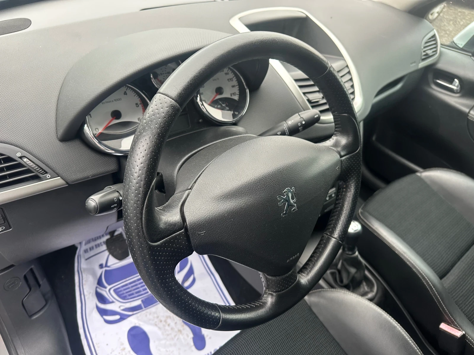 Peugeot 207 OUTDOOR* KOJA* PANORAMA*  - изображение 9