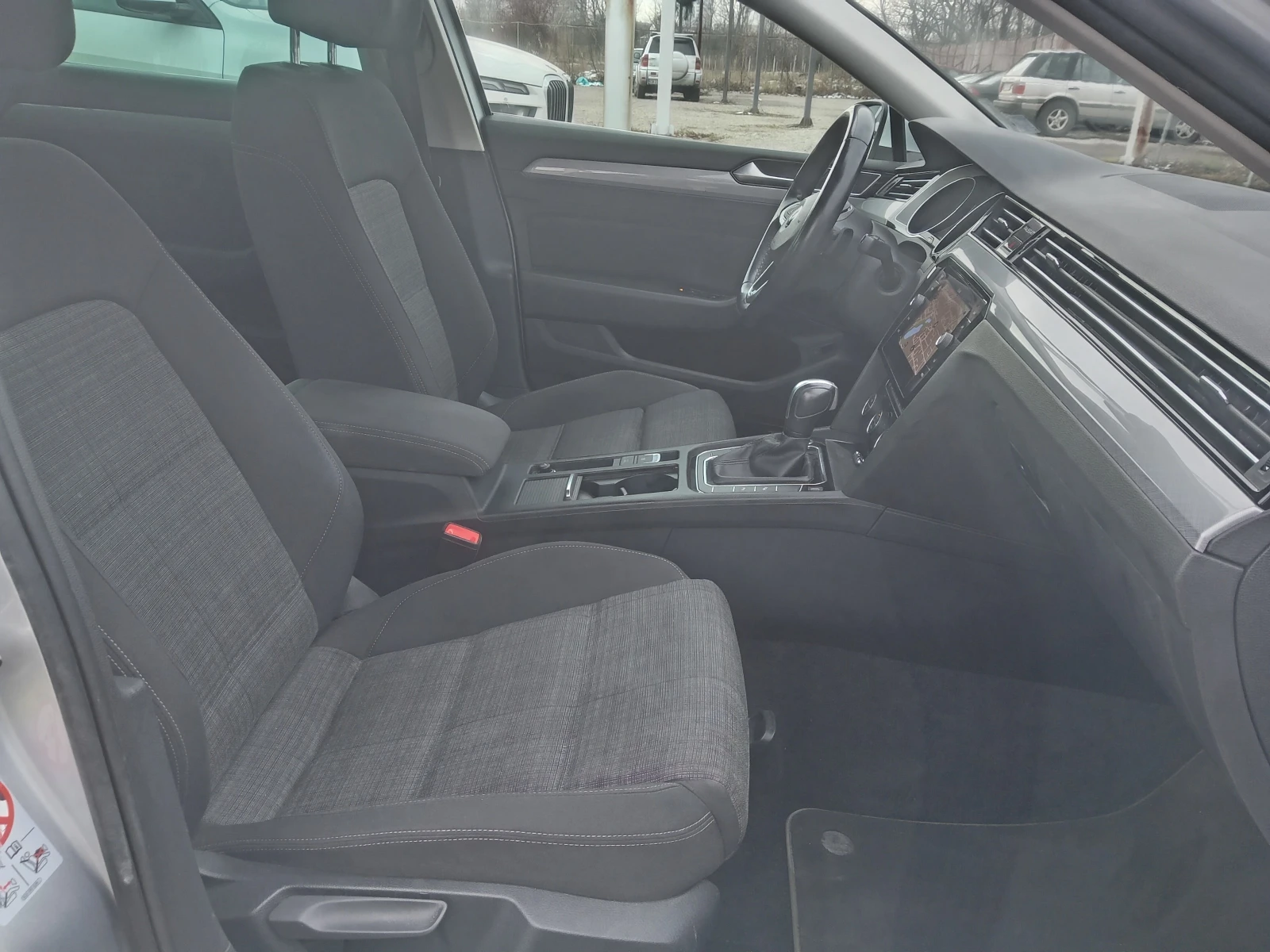 VW Passat 1.5TSI - изображение 8