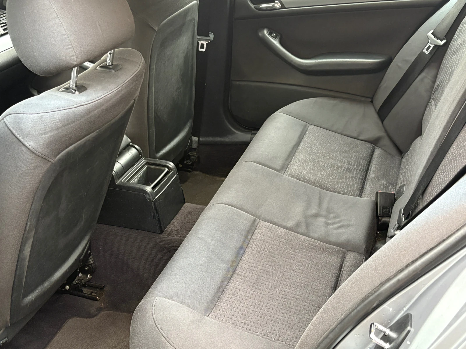 BMW 320, снимка 9 - Автомобили и джипове - 53813425