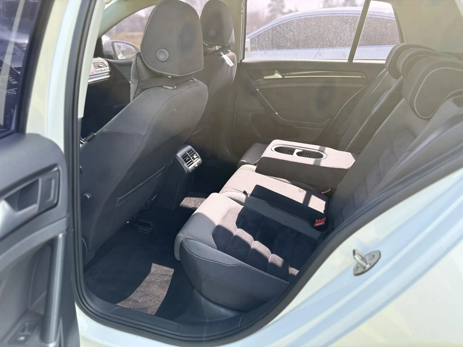 VW Golf 2.0 TDI 150 �.� | Mobile.bg � ����������� 11