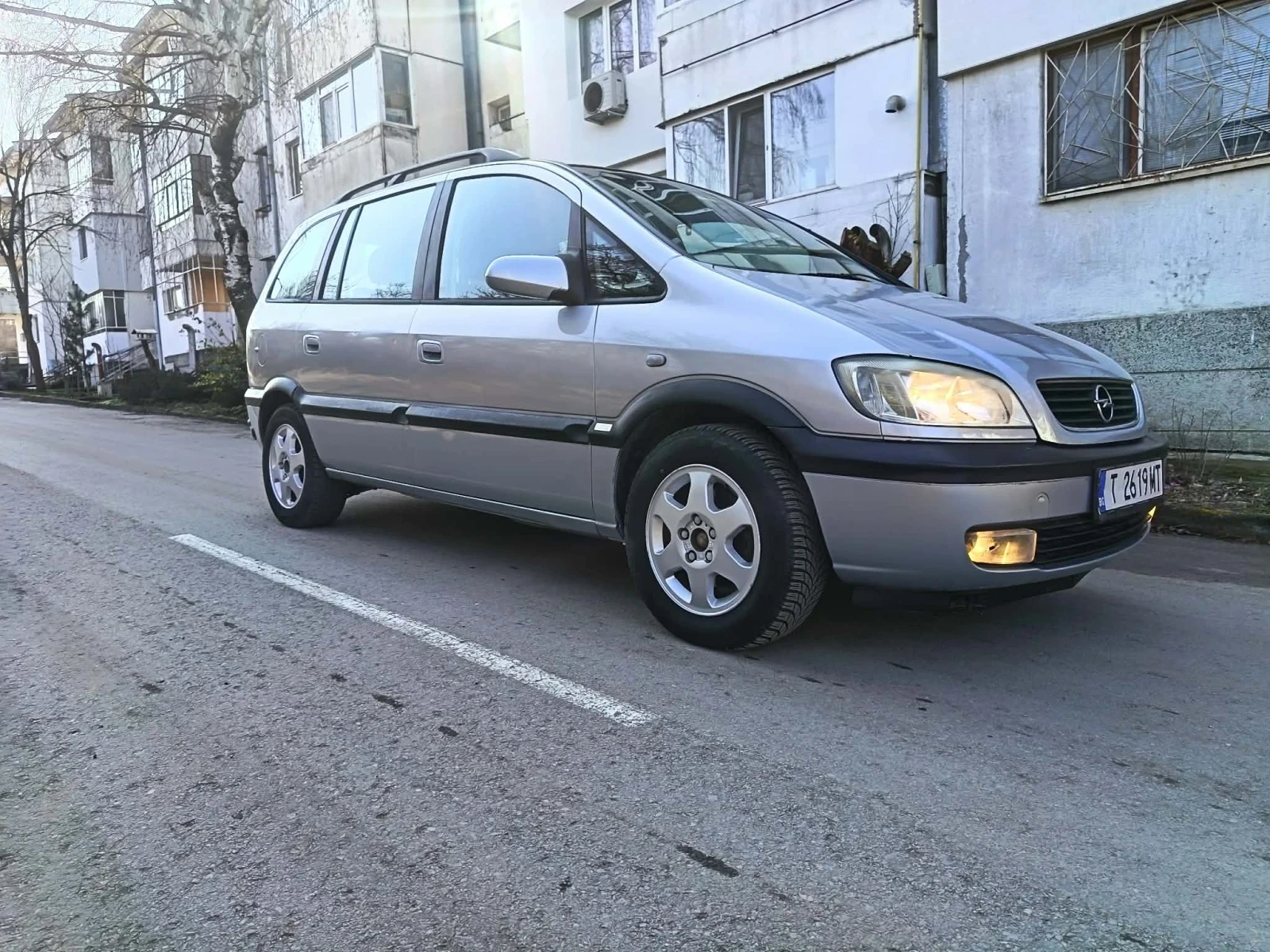 Opel Zafira 1.8 газ/бензин, снимка 7 - Автомобили и джипове - 54085628