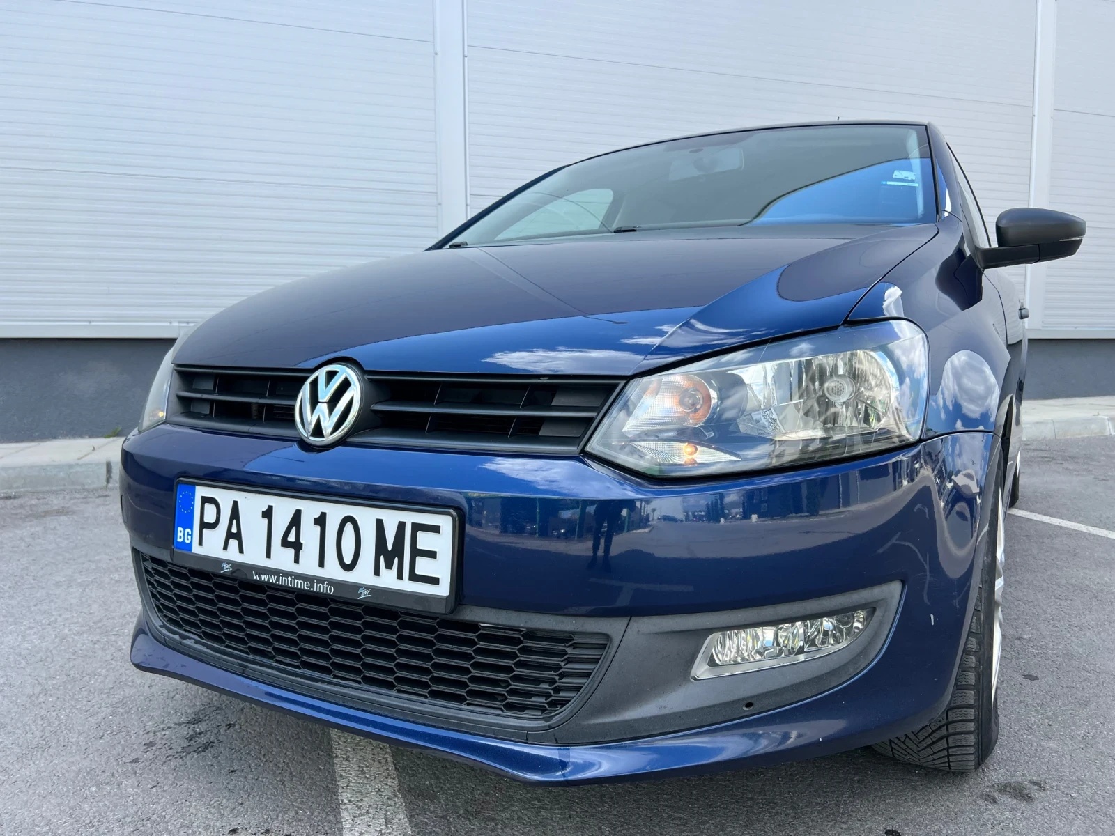 VW Polo 1.6 TDI - 90кс, снимка 2 - Автомобили и джипове - 54164417