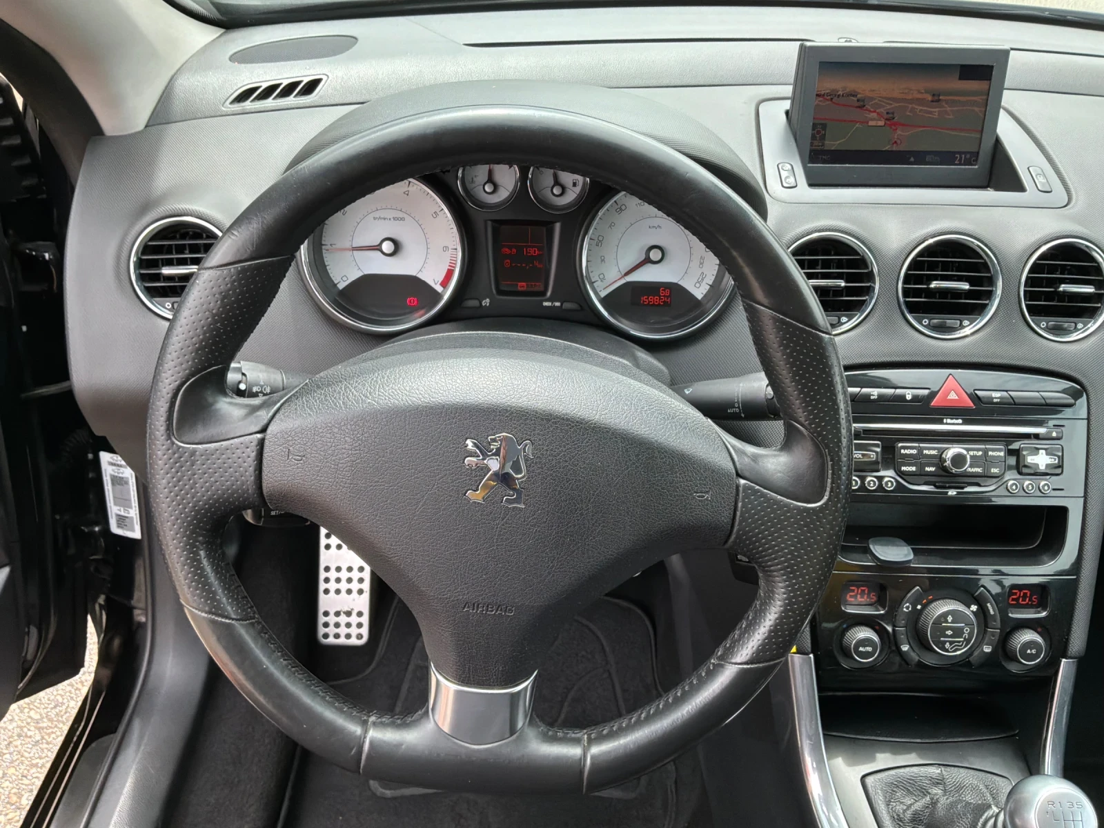 Peugeot 308 1.6i 156к.с 6ск. NAVI Кожа , снимка 9 - Автомобили и джипове - 54645677