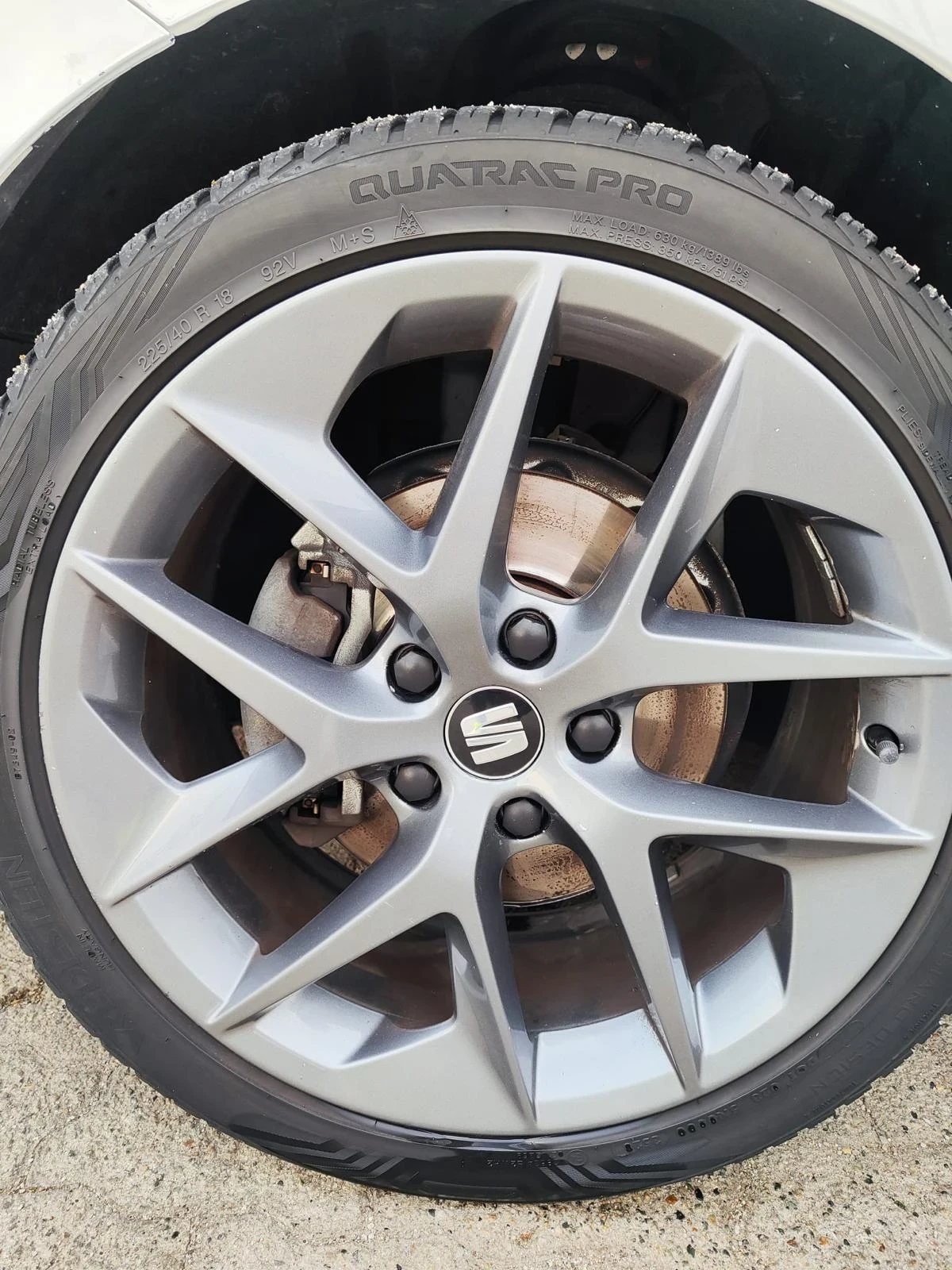 Seat Leon 2.0 TDI FR, снимка 13 - Автомобили и джипове - 54646210