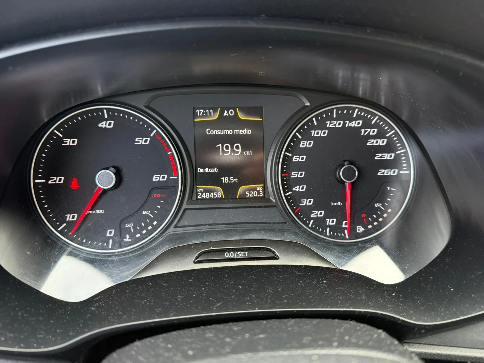 Seat Leon 2.0 TDI FR, снимка 7 - Автомобили и джипове - 54646210