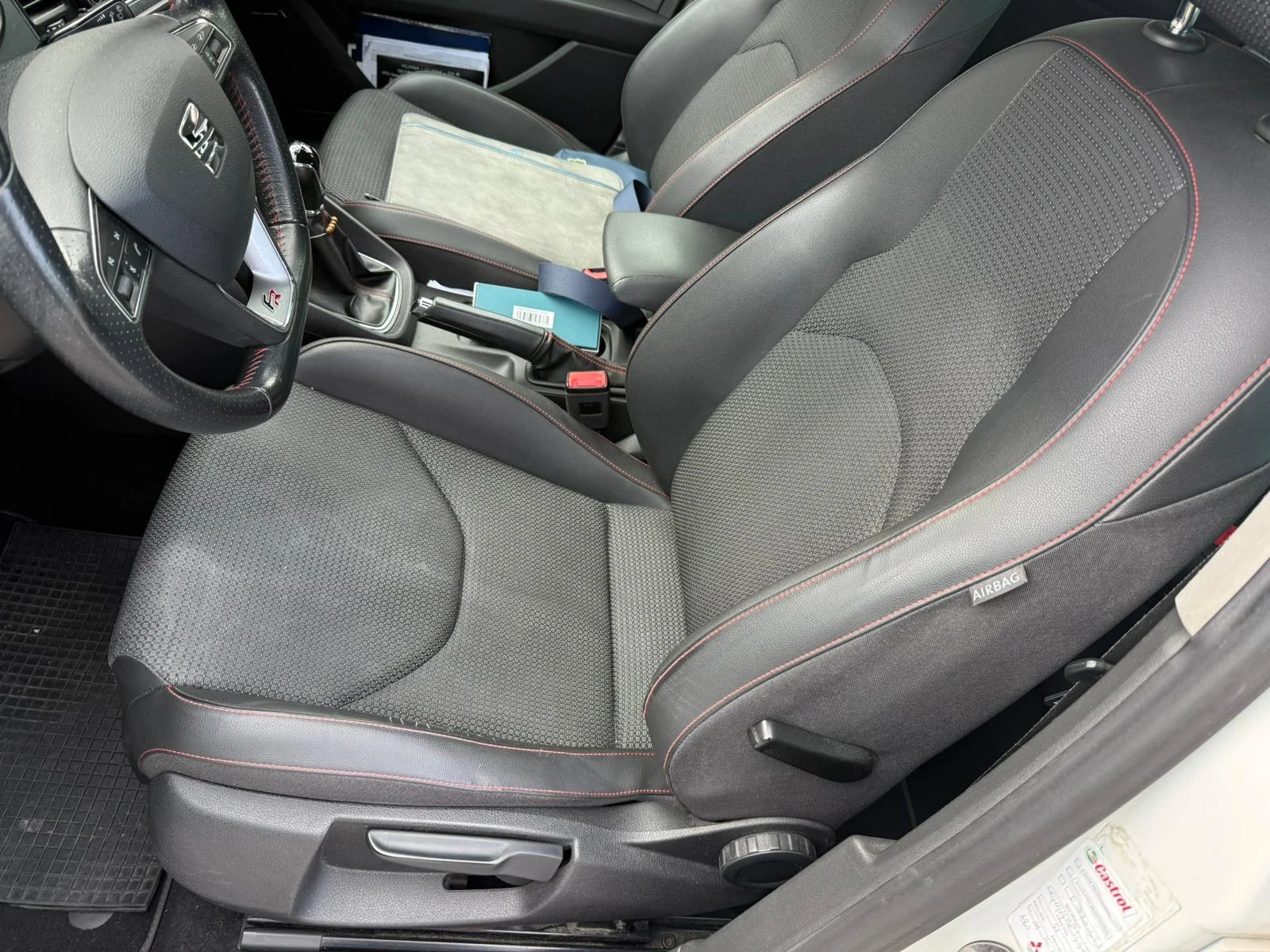 Seat Leon 2.0 TDI FR, снимка 14 - Автомобили и джипове - 54646210