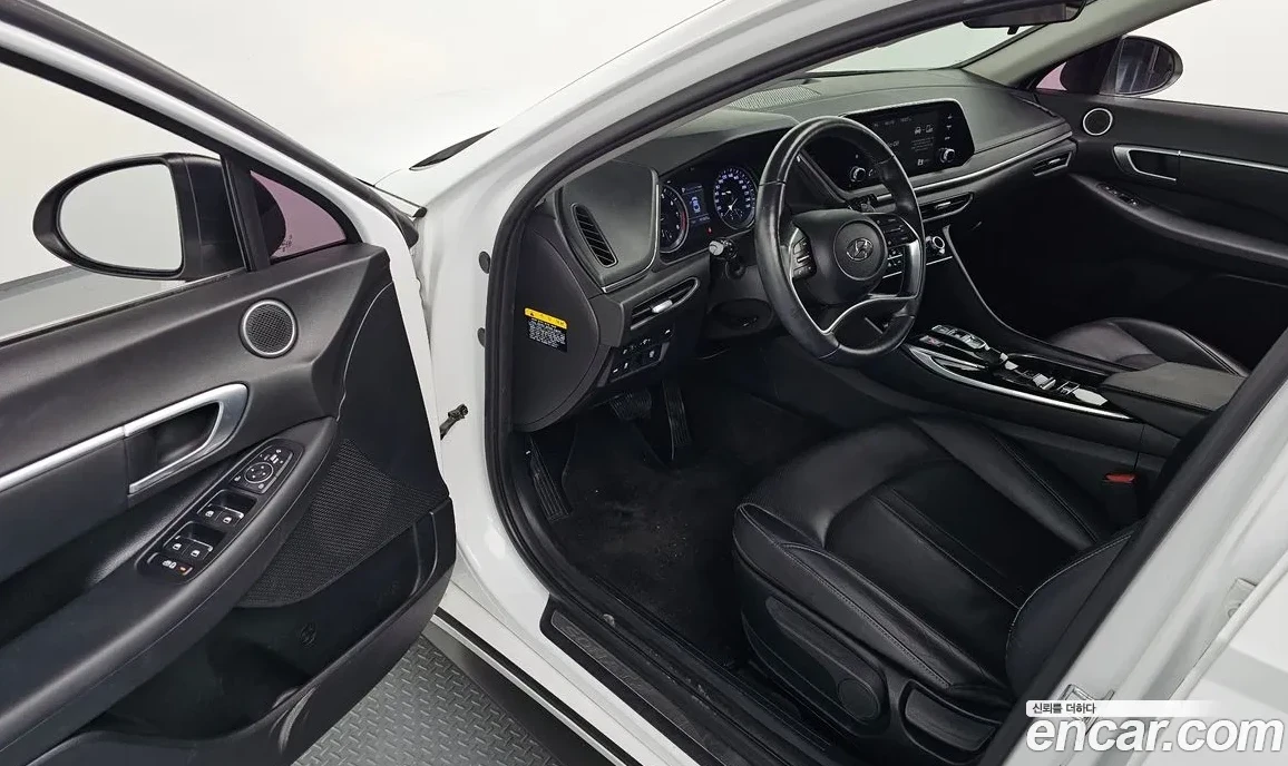 Hyundai Sonata 2.0i LPG ОЧАКВАН ВНОС, снимка 5 - Автомобили и джипове - 54651911