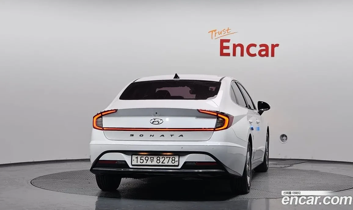 Hyundai Sonata 2.0i LPG ОЧАКВАН ВНОС, снимка 4 - Автомобили и джипове - 54651911