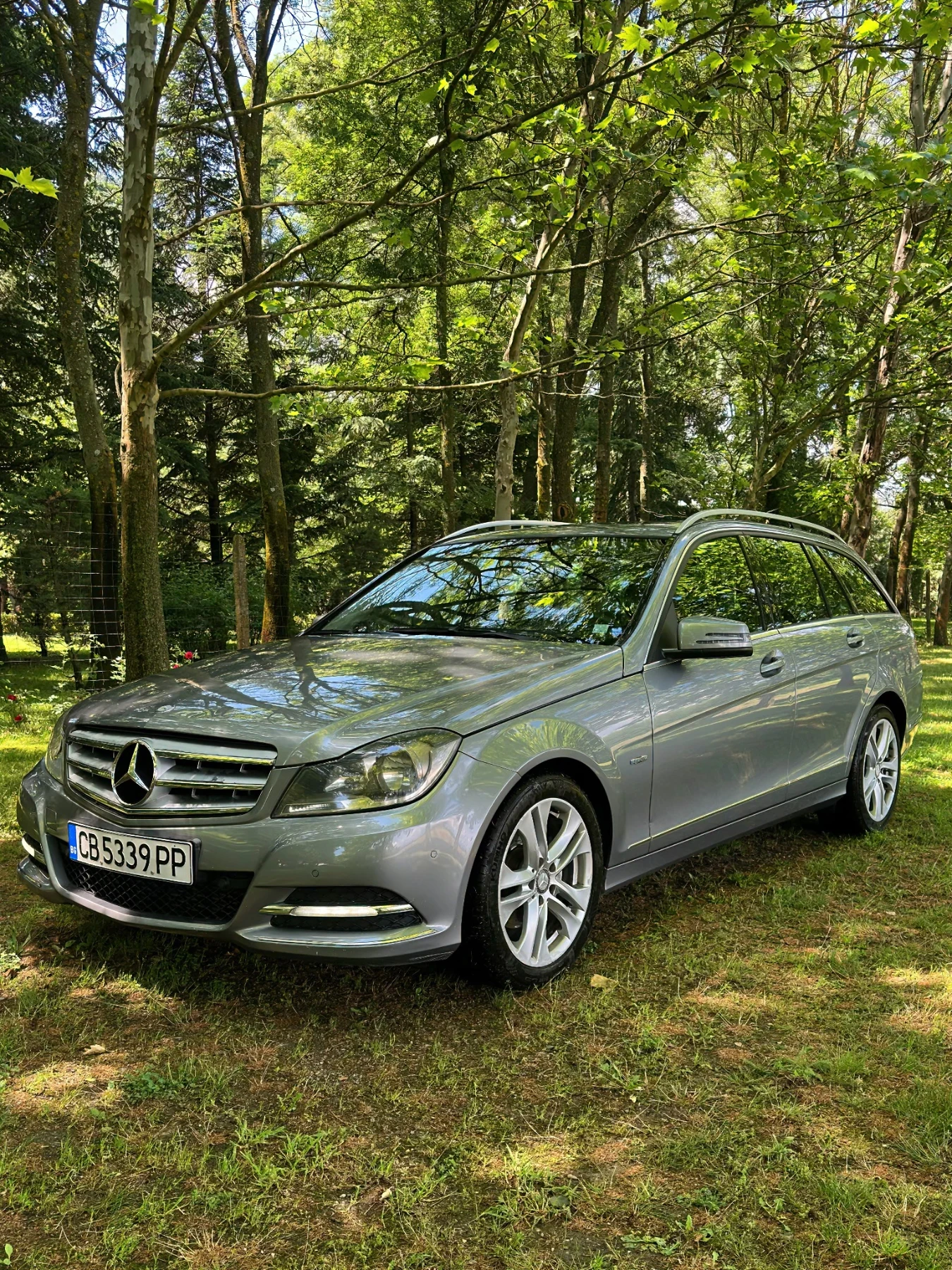 Mercedes-Benz C 220, снимка 3 - Автомобили и джипове - 54768988