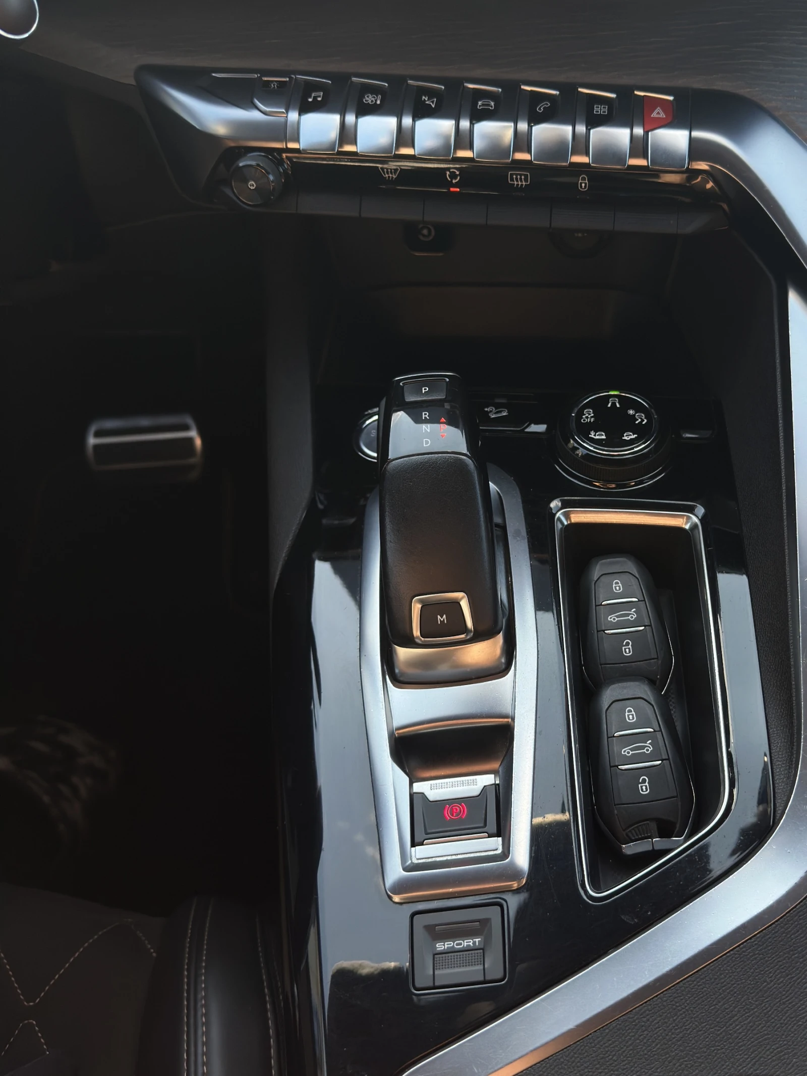 Peugeot 3008 2.0HDI GT, снимка 11 - Автомобили и джипове - 54990705