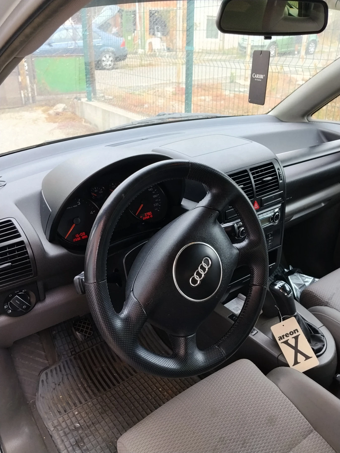 Audi A2, снимка 7 - Автомобили и джипове - 55093319
