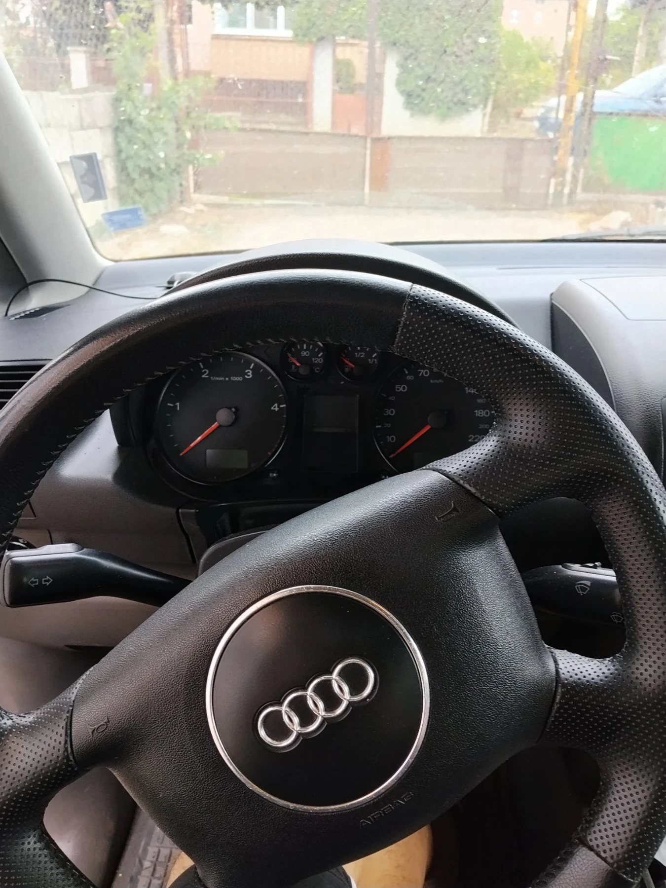 Audi A2, снимка 3 - Автомобили и джипове - 55093319