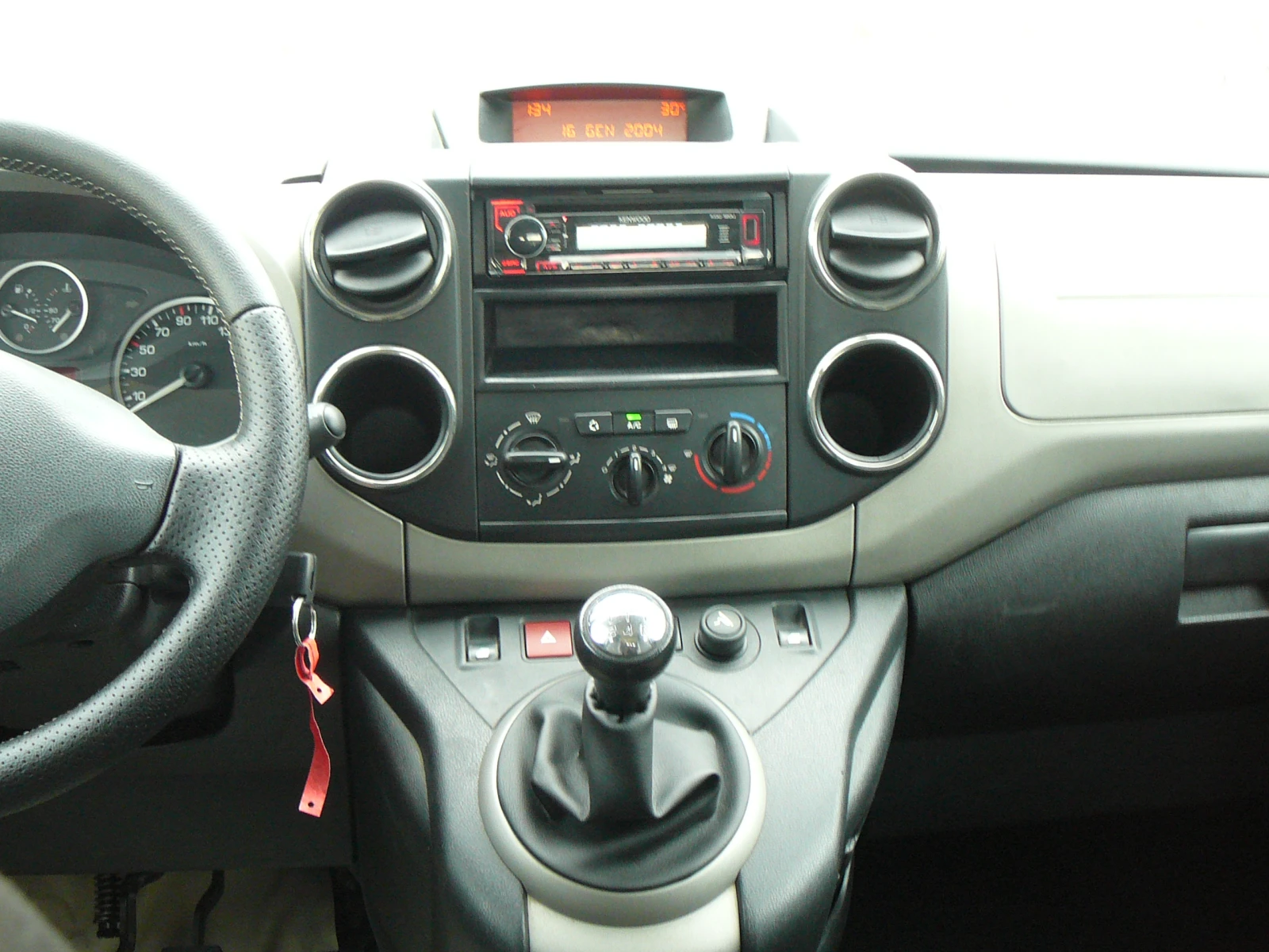 Peugeot Partner 1.6HDI 90�� | Mobile.bg � ����������� 10