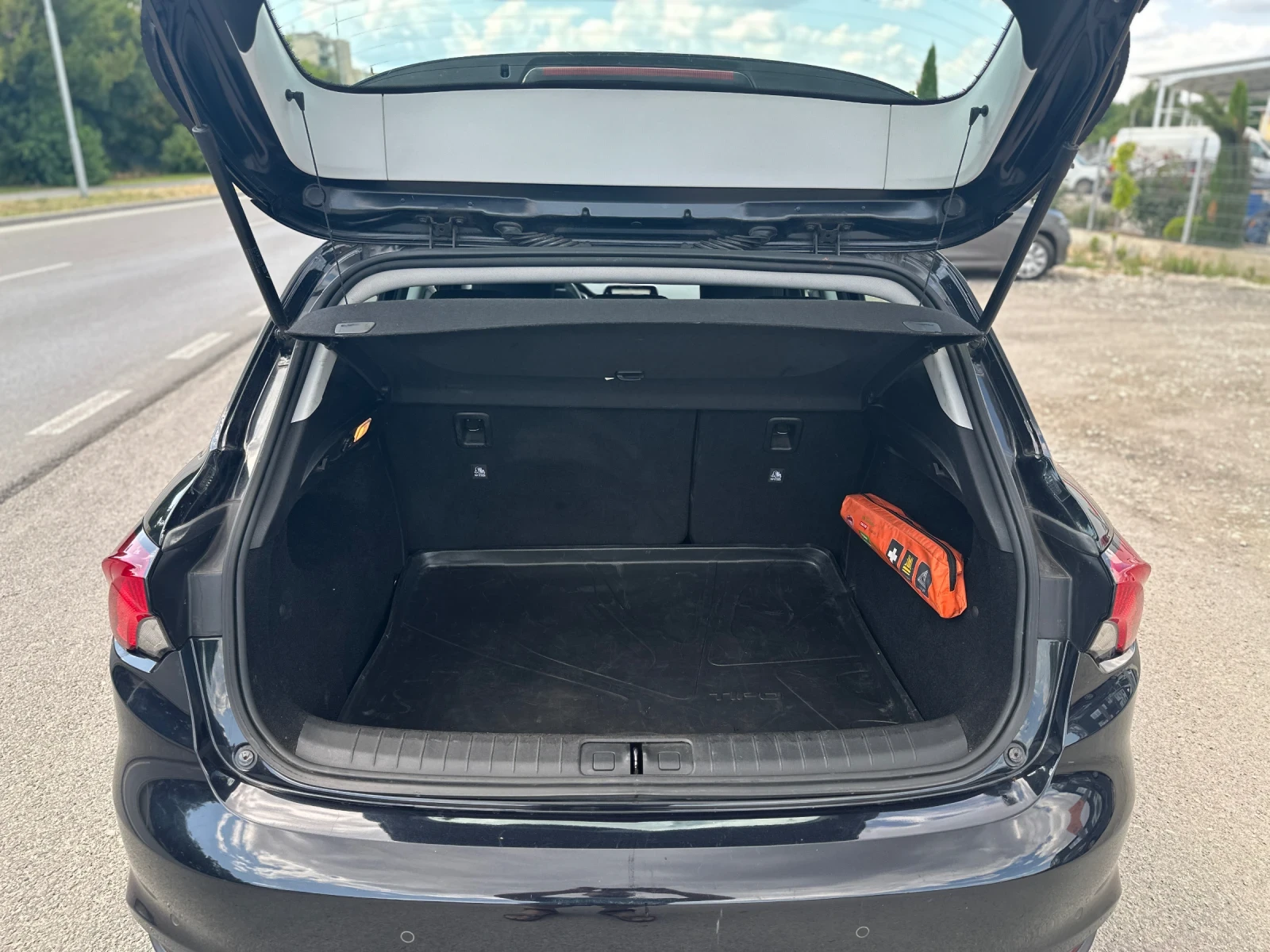 Fiat Tipo Бензин euro 6, снимка 7 - Автомобили и джипове - 55175313