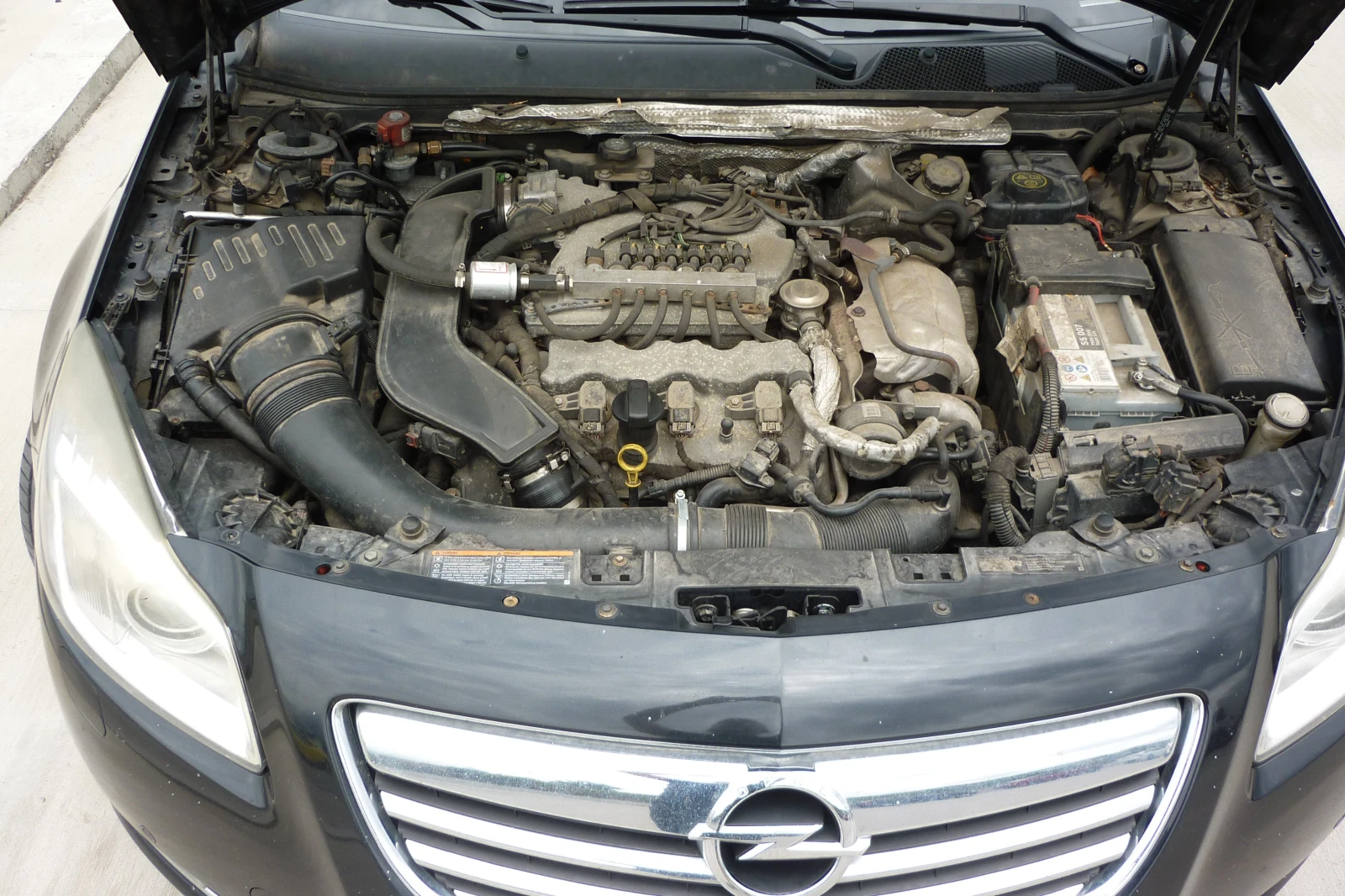 Opel Insignia 2.8  V6 Турбо , снимка 11 - Автомобили и джипове - 55414701