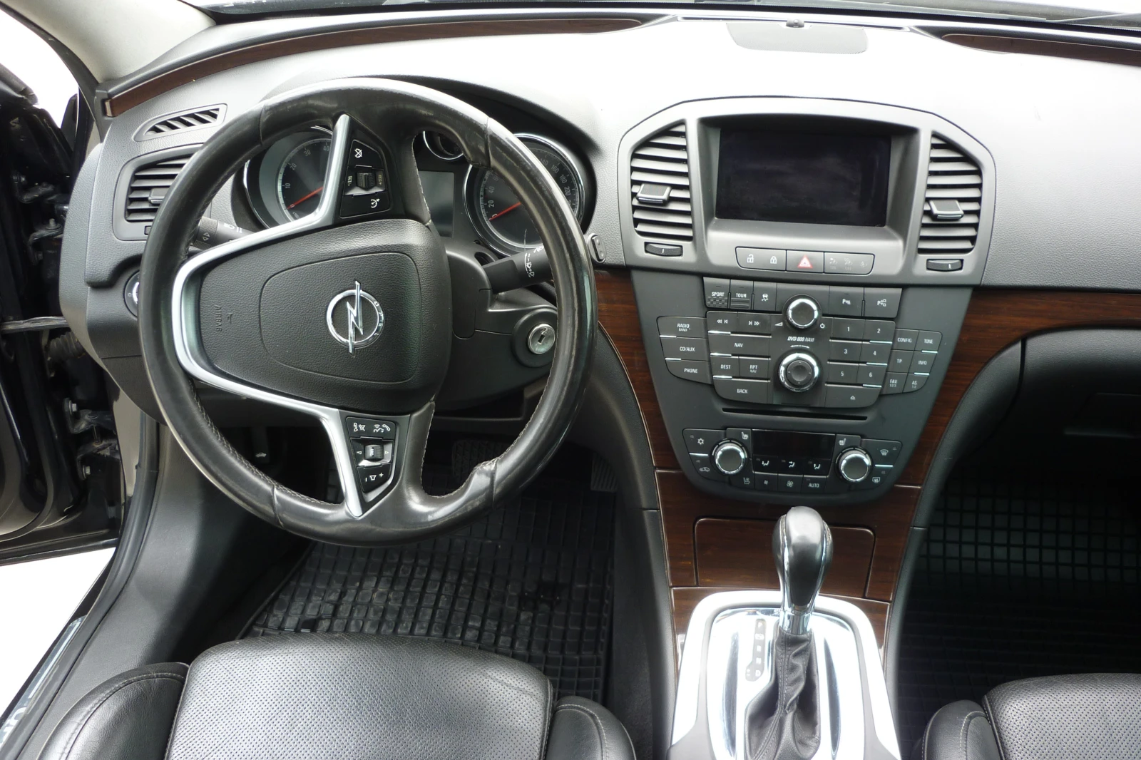 Opel Insignia 2.8  V6 Турбо , снимка 16 - Автомобили и джипове - 55414701