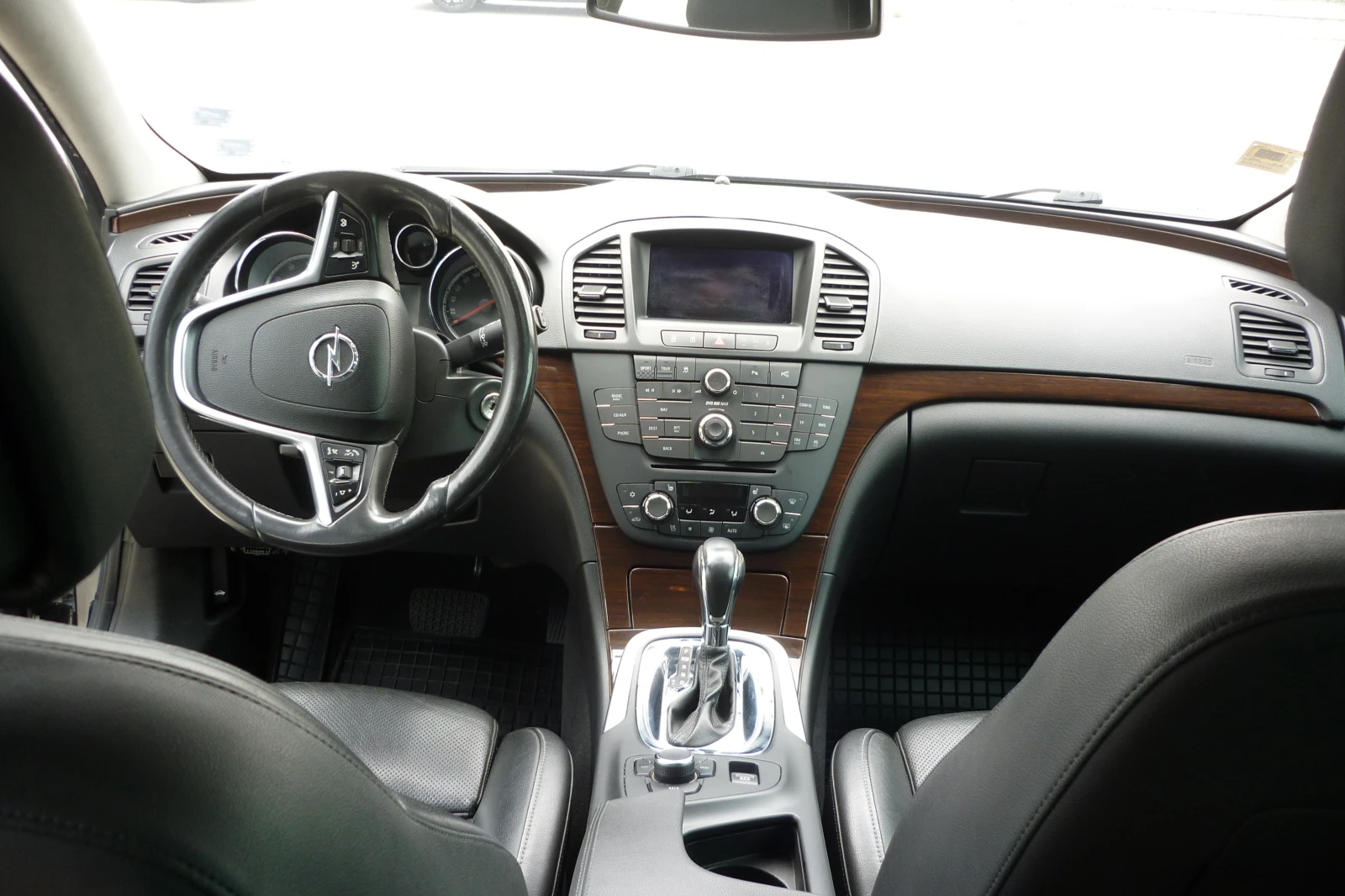 Opel Insignia 2.8  V6 Турбо , снимка 15 - Автомобили и джипове - 55414701