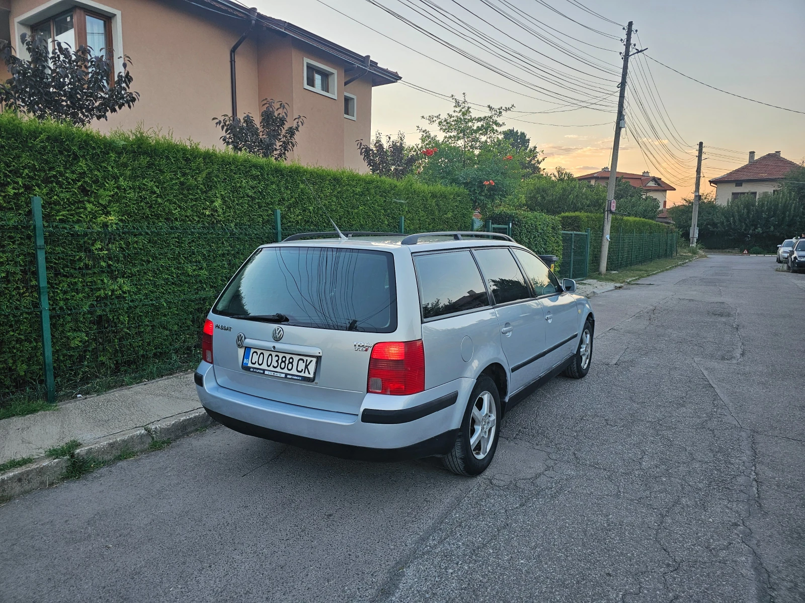 VW Passat 1.9TDI-Гаражен-Климатр, снимка 6 - Автомобили и джипове - 56081517