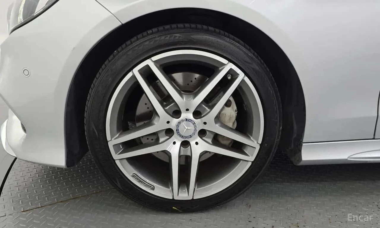 Mercedes-Benz E 350  BlueTec 4MATIC * AMG * 360 * 64� �� *  | Mobile.bg � ����������� 5
