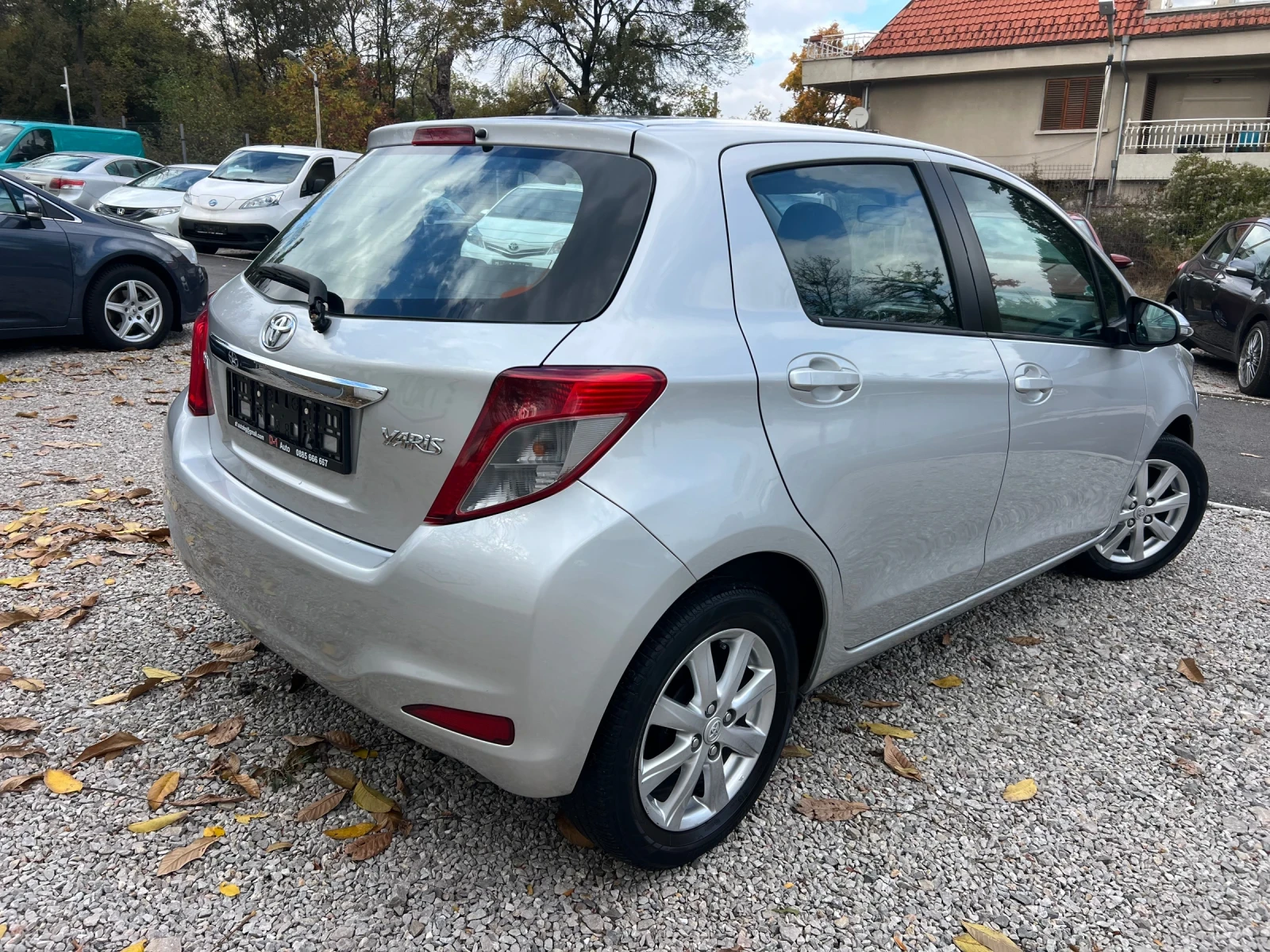 Toyota Yaris 1.3-��������� | Mobile.bg � ����������� 4
