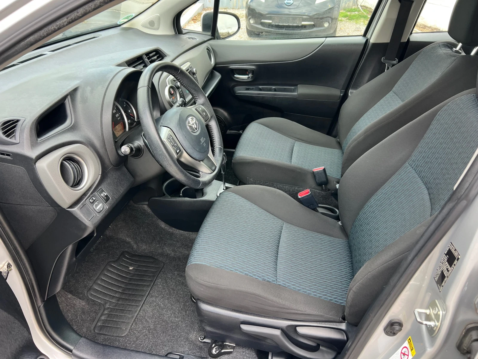 Toyota Yaris 1.3-��������� | Mobile.bg � ����������� 10