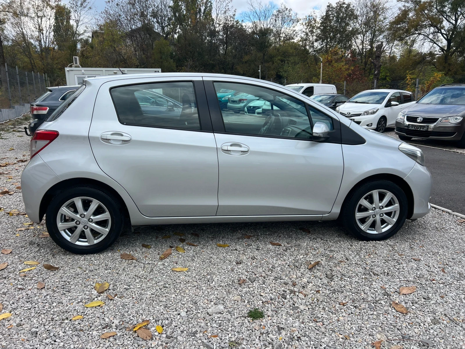 Toyota Yaris 1.3-��������� | Mobile.bg � ����������� 7