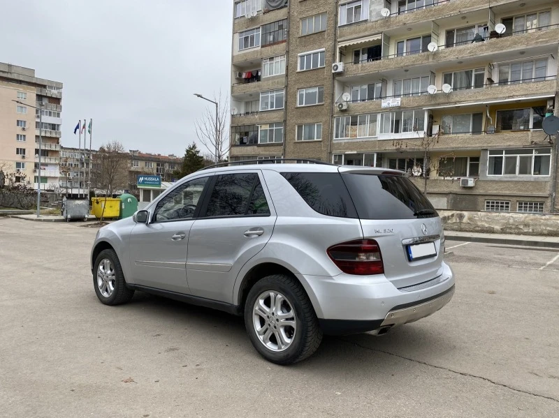 Mercedes-Benz ML 320 Offroad, 4Matic, Камера, Кожа, снимка 3 - Автомобили и джипове - 46636879