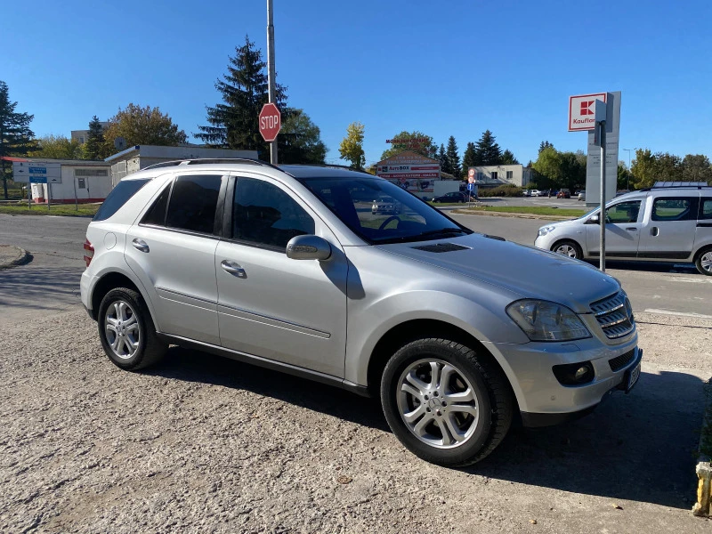 Mercedes-Benz ML 320 Offroad, 4Matic, Камера, Кожа, снимка 1 - Автомобили и джипове - 46636879