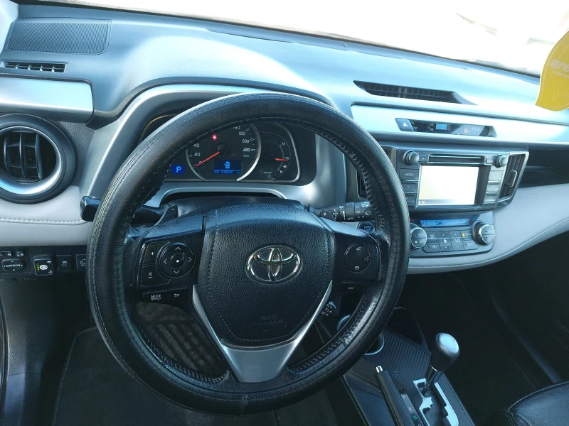 Toyota Rav4 2.0.4х4 АГУ, снимка 11 - Автомобили и джипове - 49045753