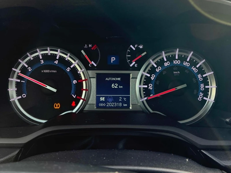 Toyota 4runner * SR5 * CARFAX * ЦЕНА ДО БГ, снимка 8 - Автомобили и джипове - 53074316