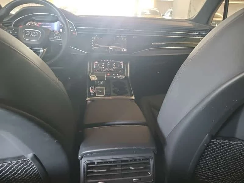 Audi Q7 * KOMFORT * CARFAX * ДВА КЛЮЧА * 7 МЕСТА - изображение 10