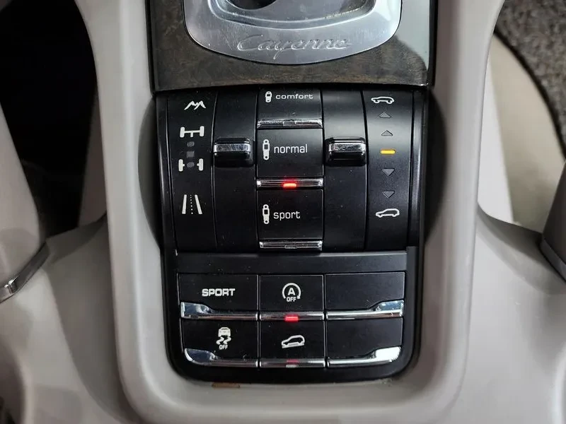 Porsche Cayenne 4.8 TURBO 958, снимка 16 - Автомобили и джипове - 55740456